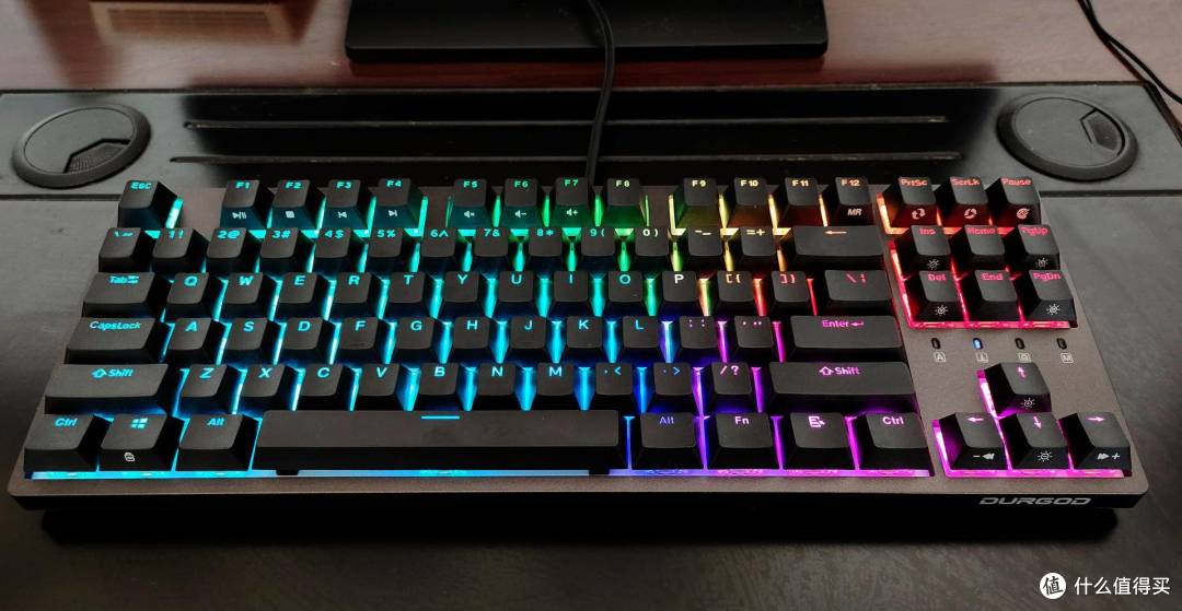 ​光效DIY+自定义宏：玩法多样的杜伽k320RGB-NS版机械键盘
