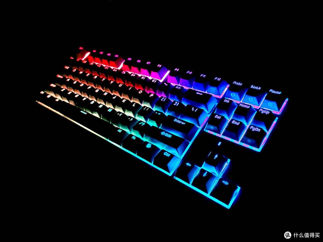 ​光效DIY+自定义宏：玩法多样的杜伽k320RGB-NS版机械键盘