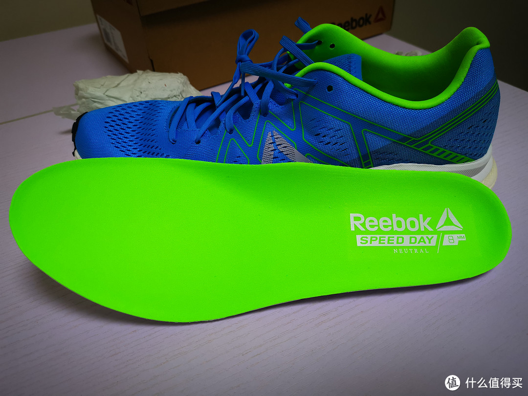 一双平平无奇的2018年度最佳——Reebok Floatride Run Fast 开箱