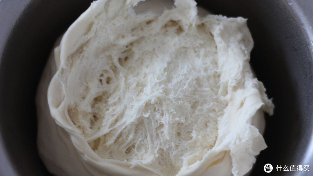 让面包机不再闲置！详解面包机揉面+烘烤，轻松做出超香浓柔软的北海道吐司