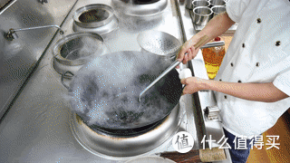 厨师长教你：“酱油泡青椒”的家常做法，口感爽脆味道很赞，收藏