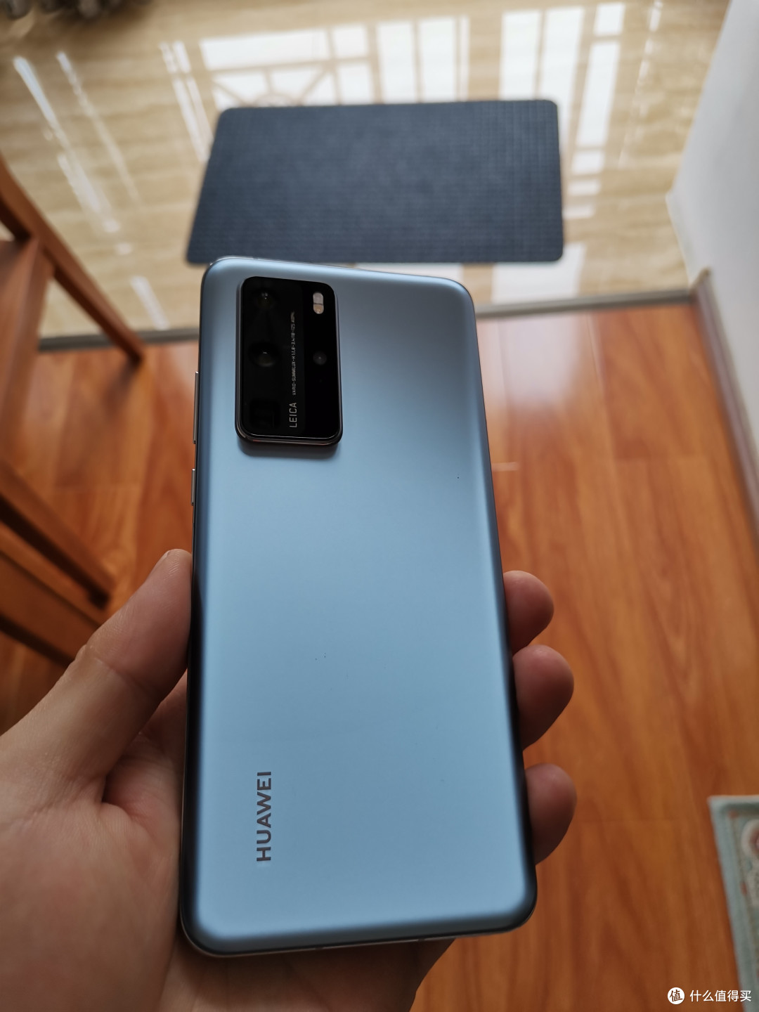 这银色的美,手机是9x,素质一般般