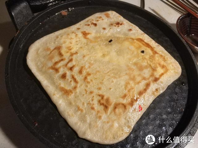 鸡蛋灌饼的鸡蛋是怎么灌进去的，鼓泡最关键就在这一步