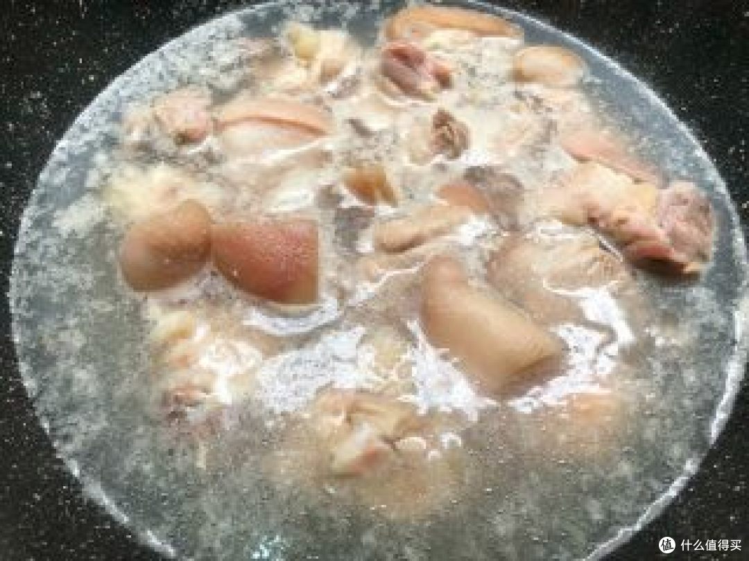 巨好喝的海带猪蹄汤,营养美味,快试试