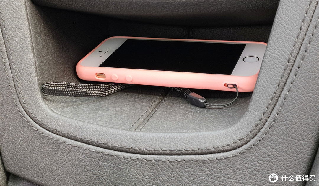 让iPhone SE不再闲置！拿来体验CarPlay车载，我只想说iOS 13.4真香啊！