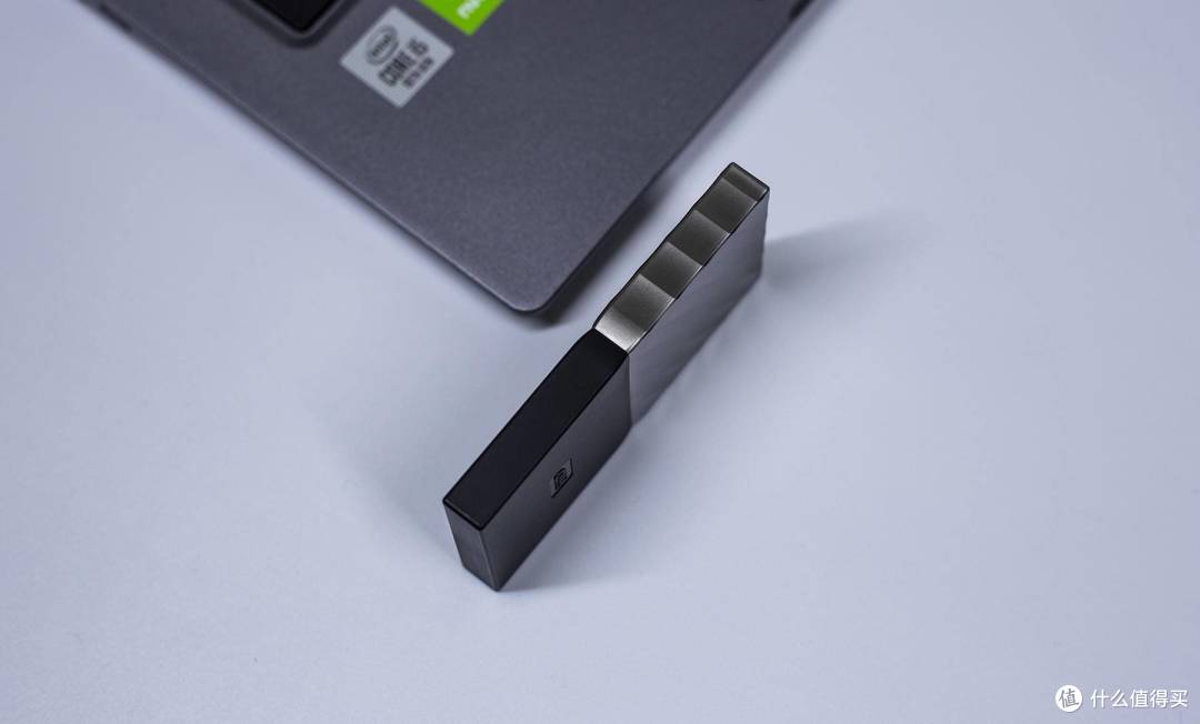 西数My Passport SSD体验:精致耐摔而小巧的大文件随身存储解决方案