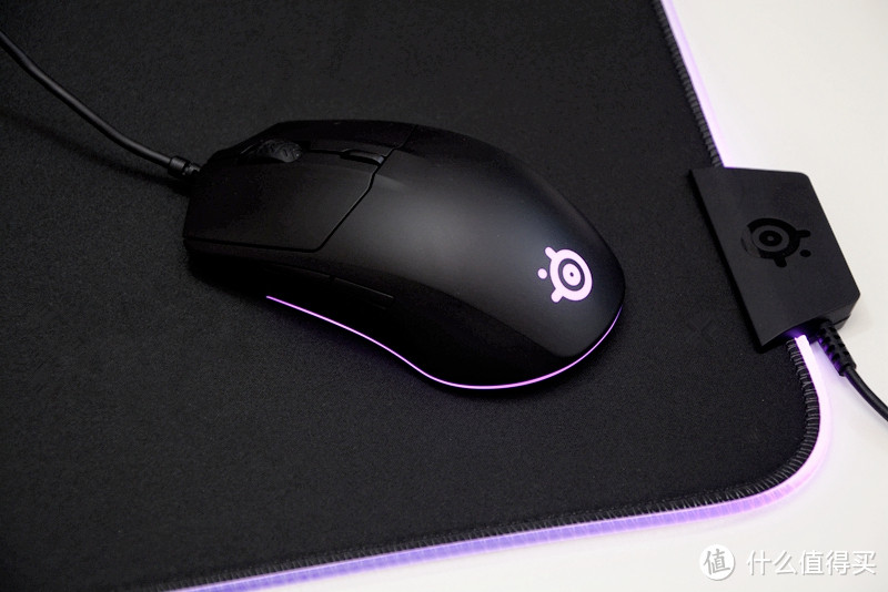 今年流行“小而轻”,赛睿Rival 3鼠标抢先开箱体验