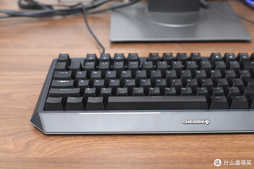 OEM味道的原厂机械键盘，CHERRY MX BOARD 1.0 TKL