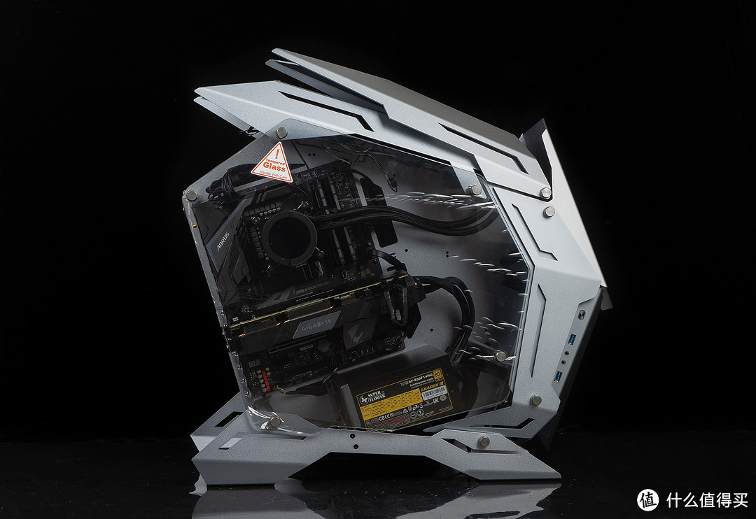 49年入国军？9900KF+RTX 2080 Ti雕牌AORUS伪全家桶装机