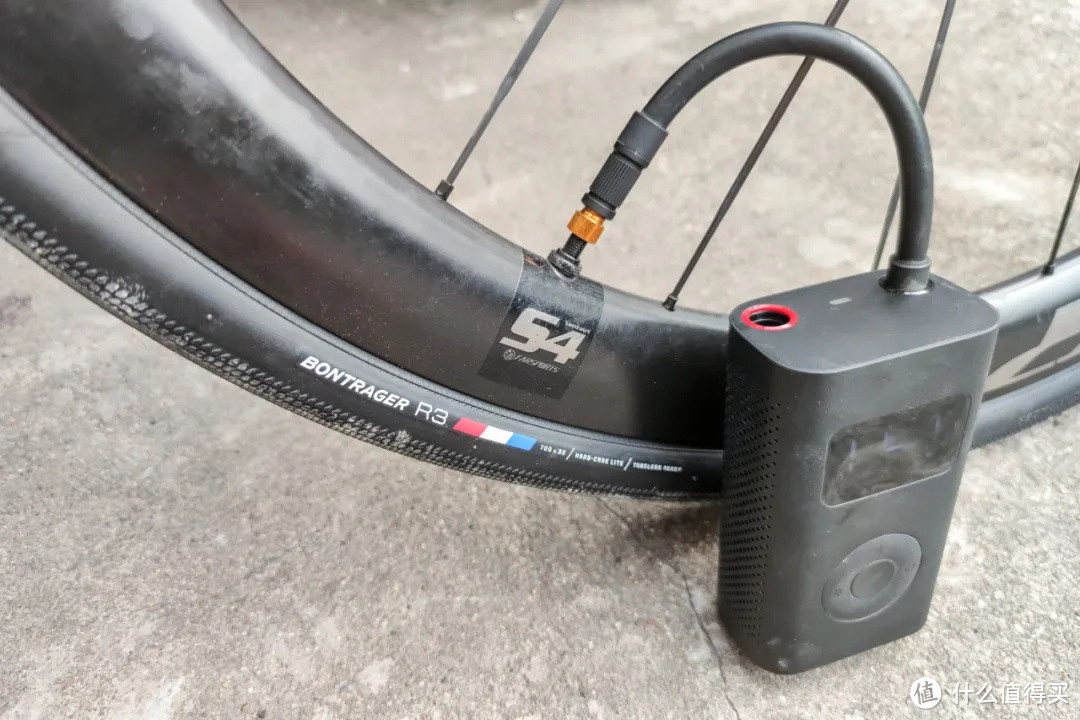 骑公路车也要宽轮胎！Bontrager R3 32c真空胎体验