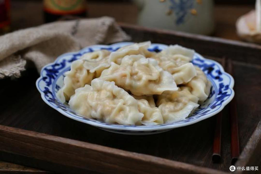 妈妈牌手工水饺,用料十足倍儿鲜美,八岁孩子一口气吃掉十二个!