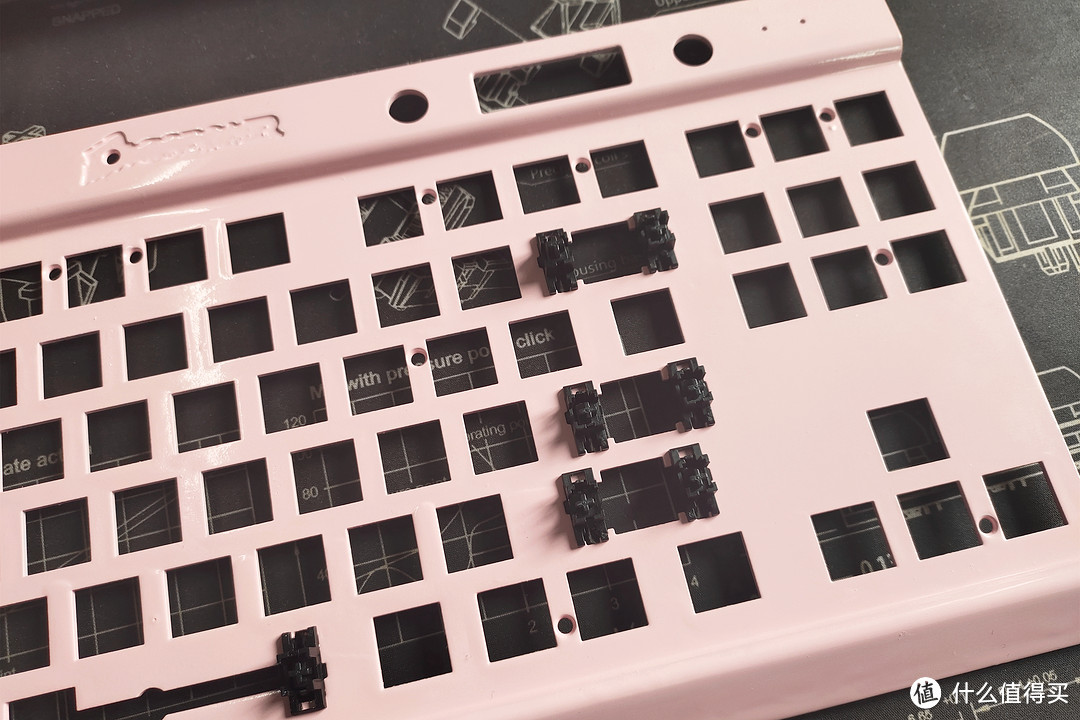 你的“Pink船”已经靠岸—海盗船K65机械键盘改装小记(内附喷漆小技巧)