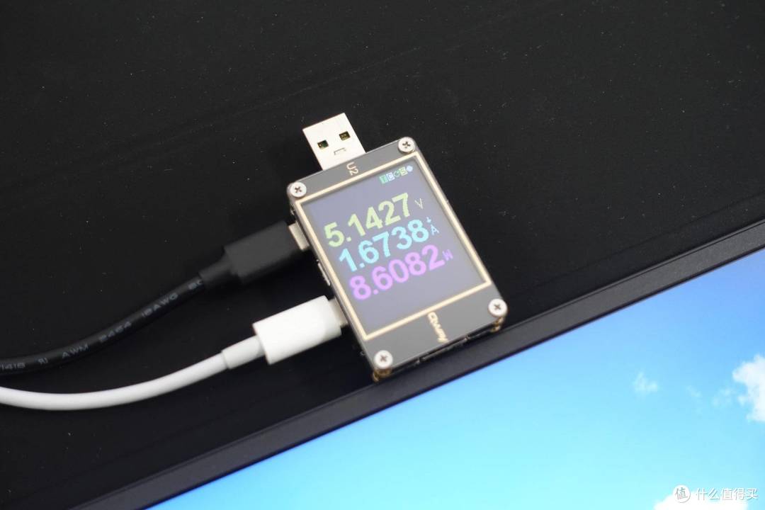 一体化皮套更舒心,CFORCE CF011XPro便携显示器体验
