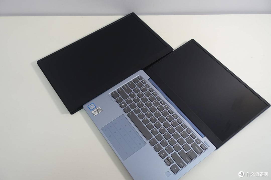 一体化皮套更舒心,CFORCE CF011XPro便携显示器体验
