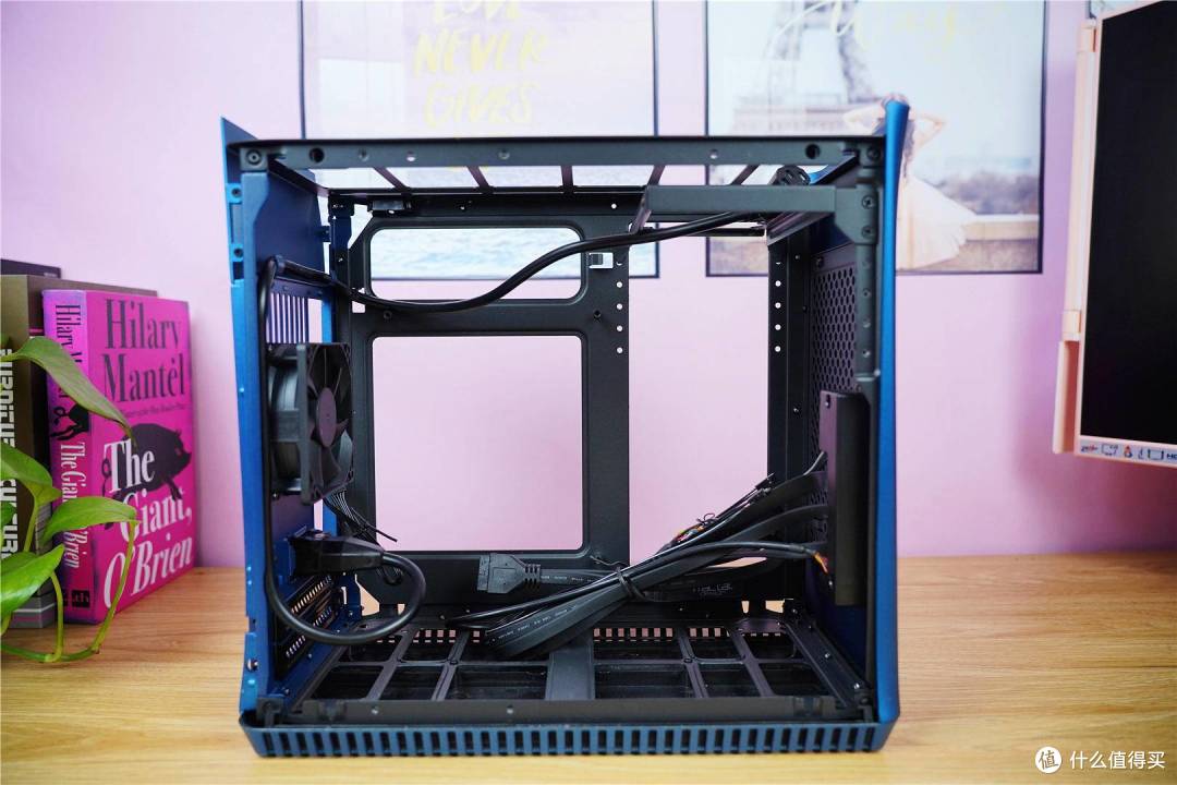 做个快乐的小蛮腰,美只是我的一面--分形工艺(Fractal Design) Era ITX机箱分享