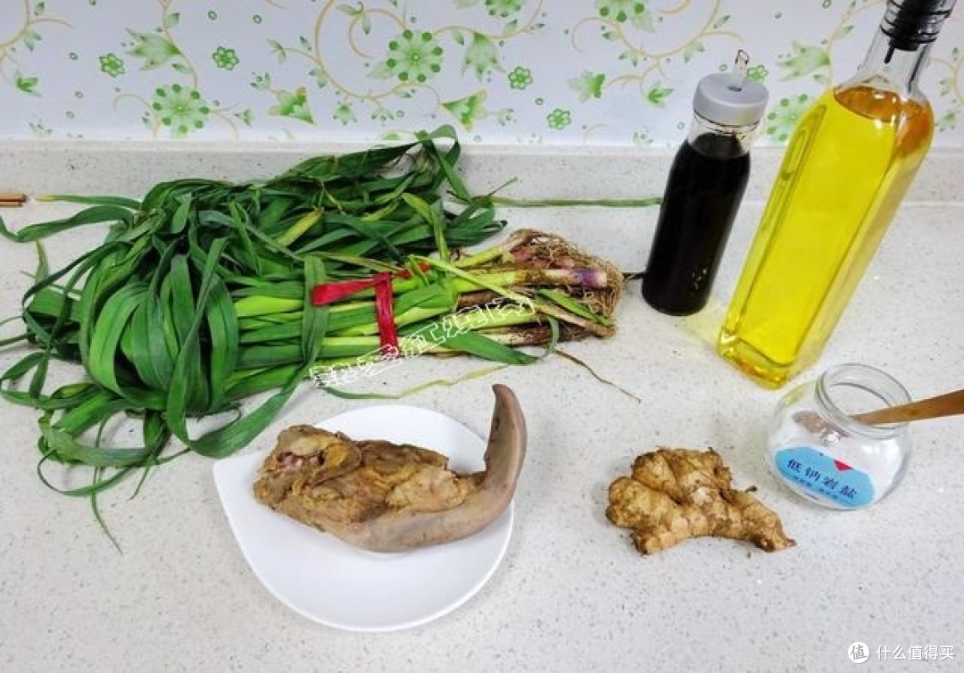 猪身上这部位的肉绝对是精华,口感最嫩肉最香,跟猪肉价格差不多