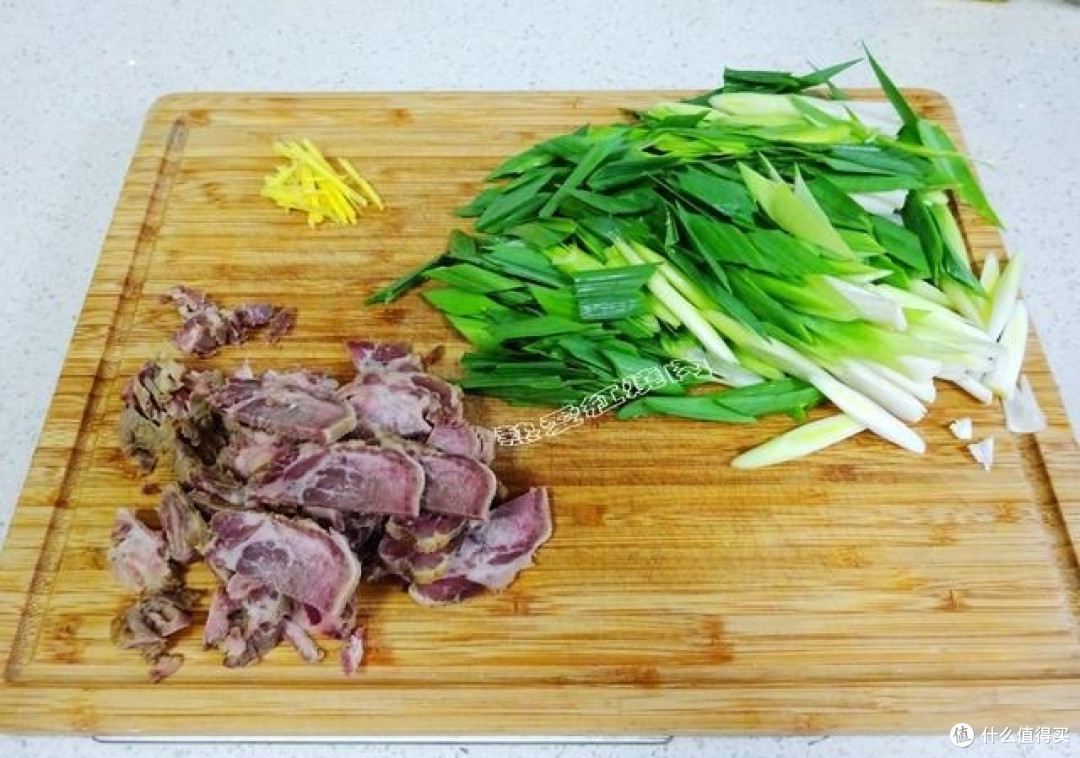 猪身上这部位的肉绝对是精华,口感最嫩肉最香,跟猪肉价格差不多