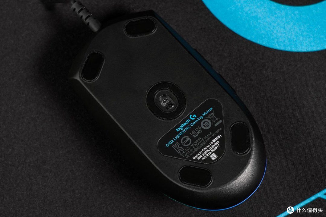 罗技G102第二代游戏鼠标评测:罗技+流光+低价,这还不香?