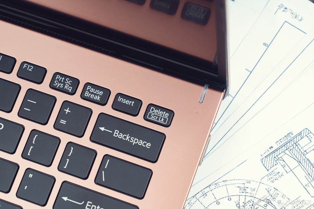 摄影爱好者的通勤神器?这是我见过接口最全的超薄本:VAIO SX14 笔记本体验