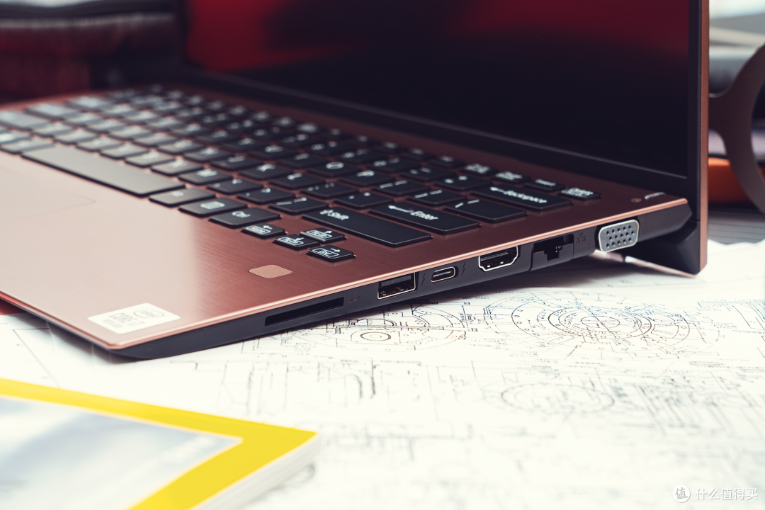 摄影爱好者的通勤神器?这是我见过接口最全的超薄本:VAIO SX14 笔记本体验