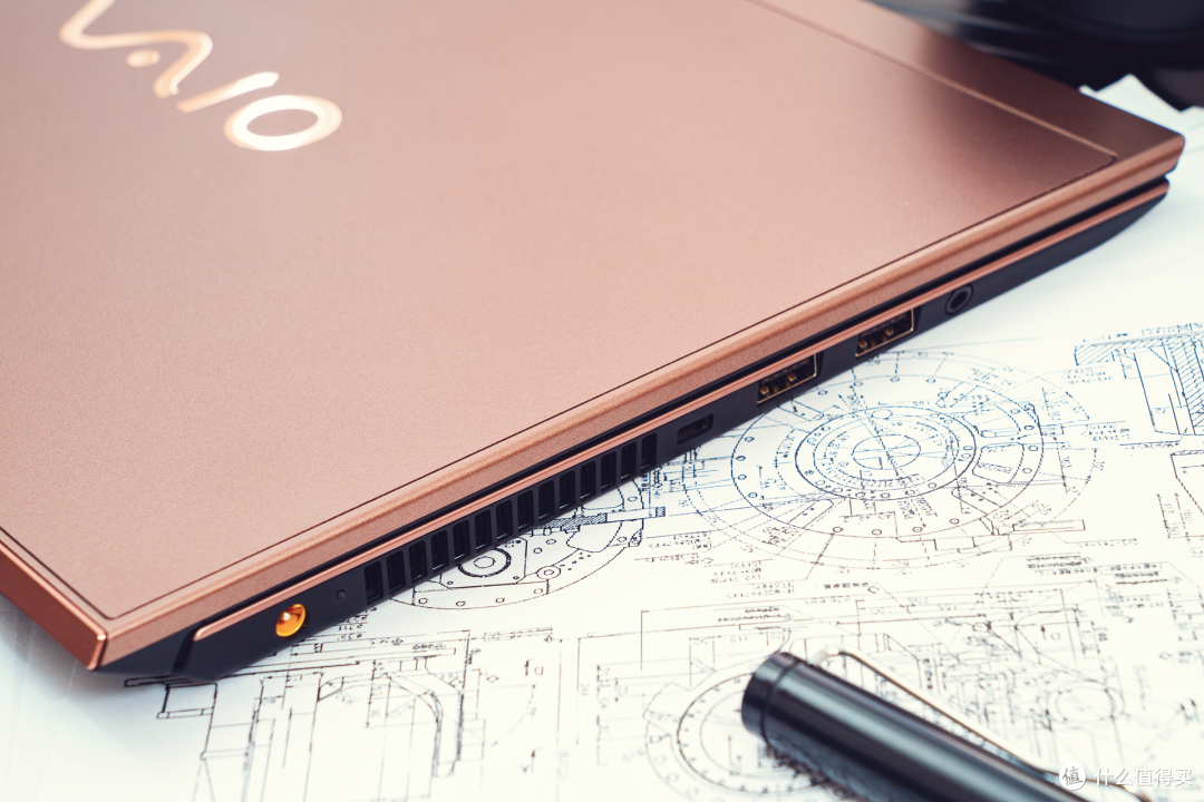 摄影爱好者的通勤神器?这是我见过接口最全的超薄本:VAIO SX14 笔记本体验