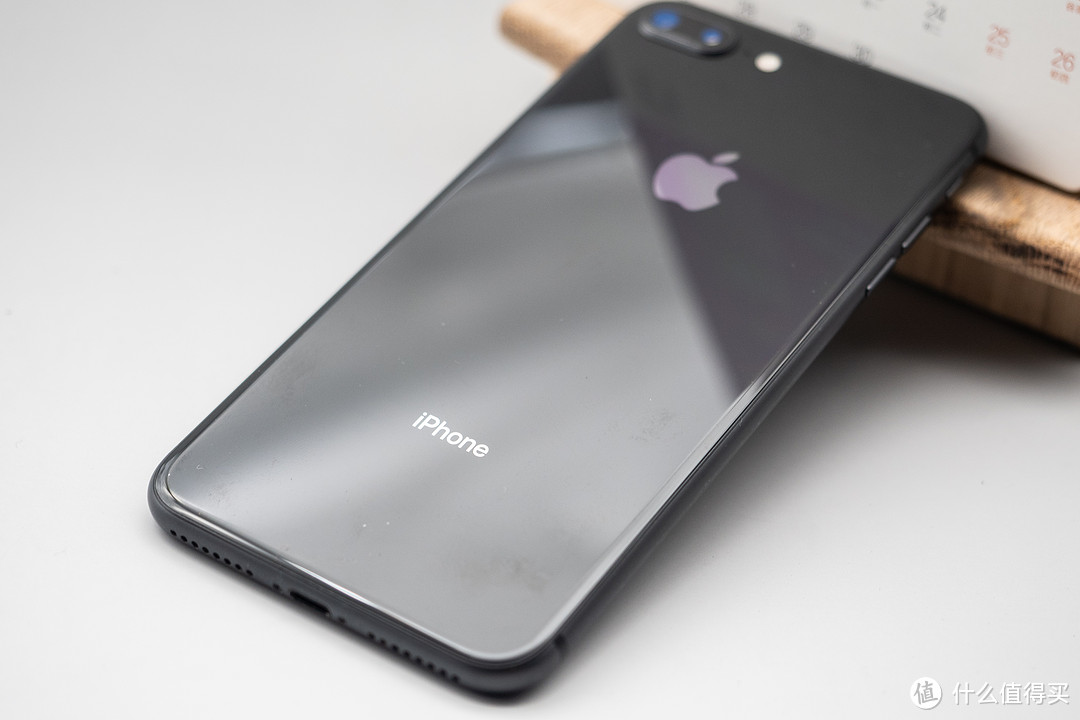 iPhone 8 用户为啥不换苹果新机，都是因为果粉心中的痛！