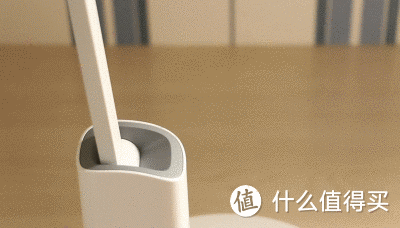 护眼灯要注意这五点!达伦护眼台灯贴心守护你的家人