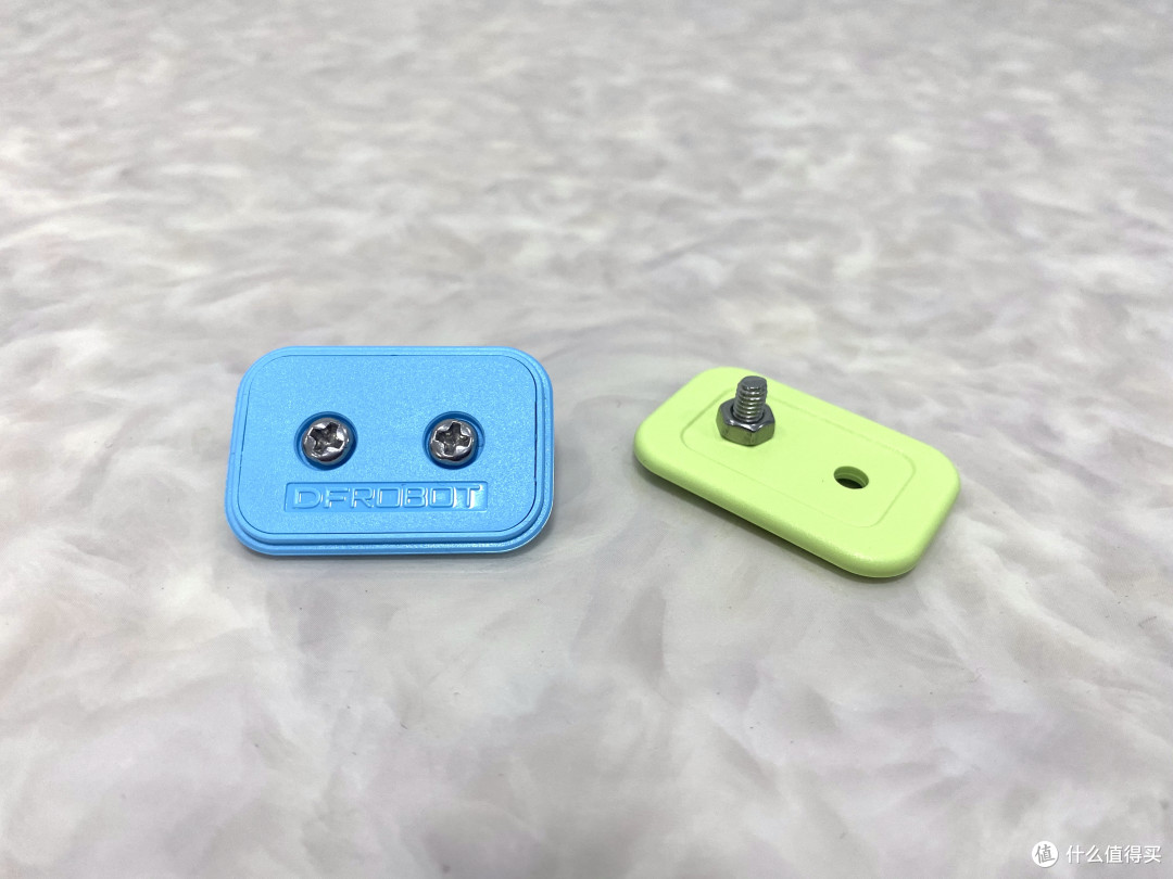 动脑又动手的编程玩具!DFRobot 造物粒子积木百宝盒给孩子一次编程初体验
