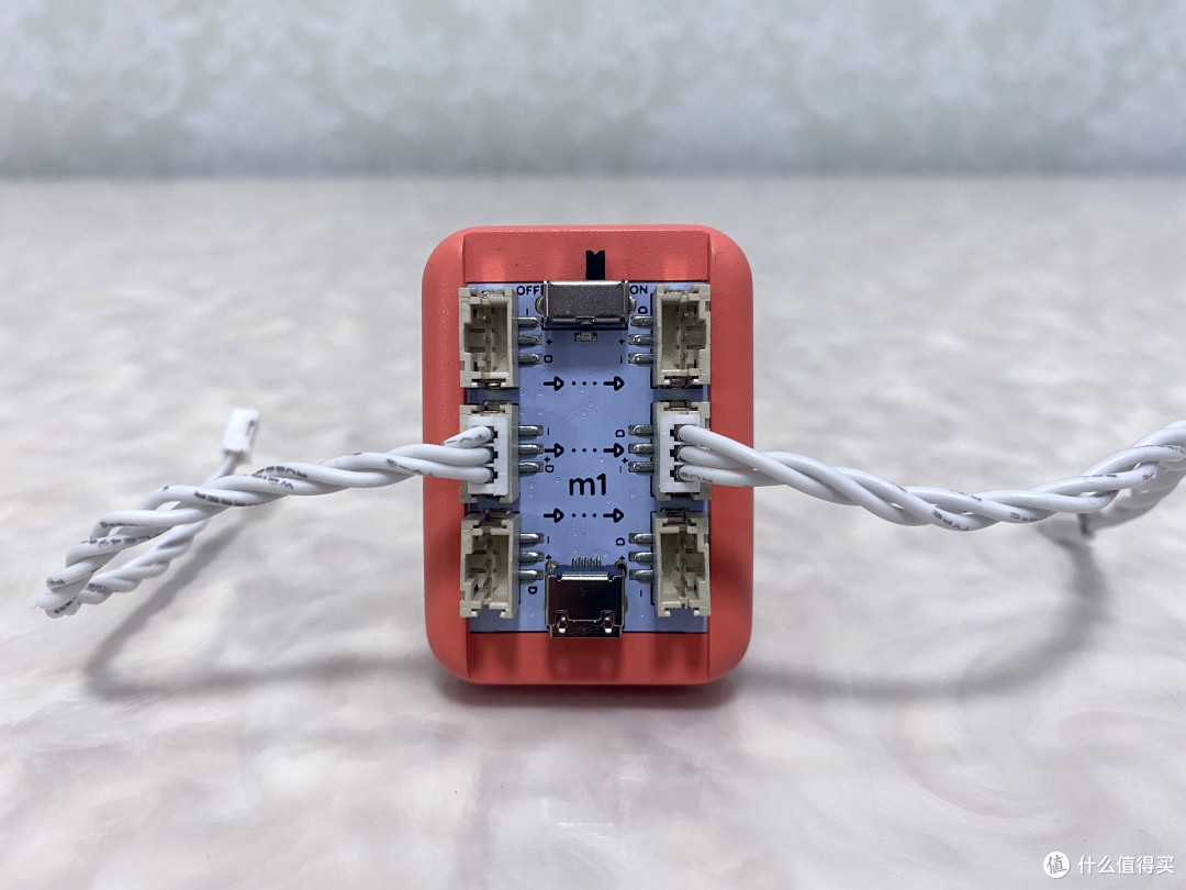动脑又动手的编程玩具!DFRobot 造物粒子积木百宝盒给孩子一次编程初体验