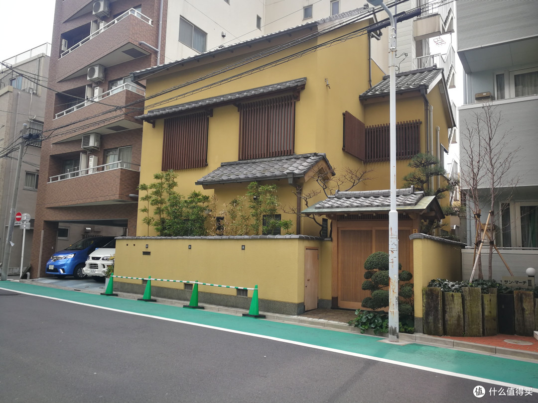 这样的一户建让人心生向往，自己一方天地，不用受打扰