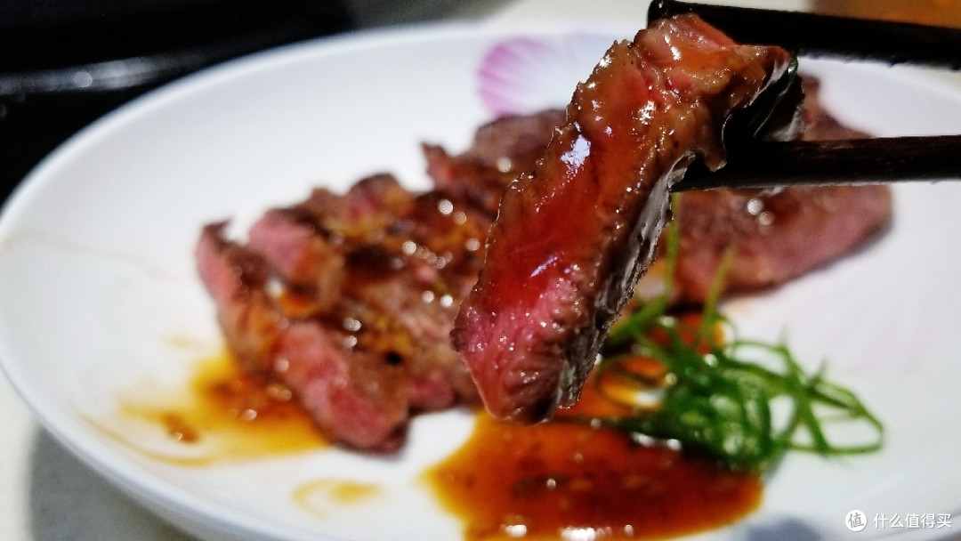 两分钟,煎出口感绝佳的5成熟肉眼牛排