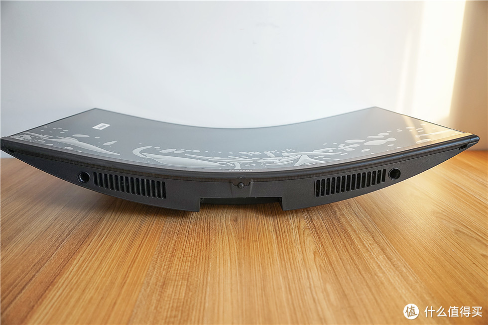 2020年最弯显示器——三星C27T550,1000R超高曲率27寸显å示器体验
