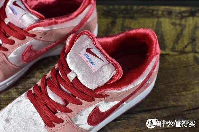 Nike Dunk 情人节限定原谅粉配色开箱测评