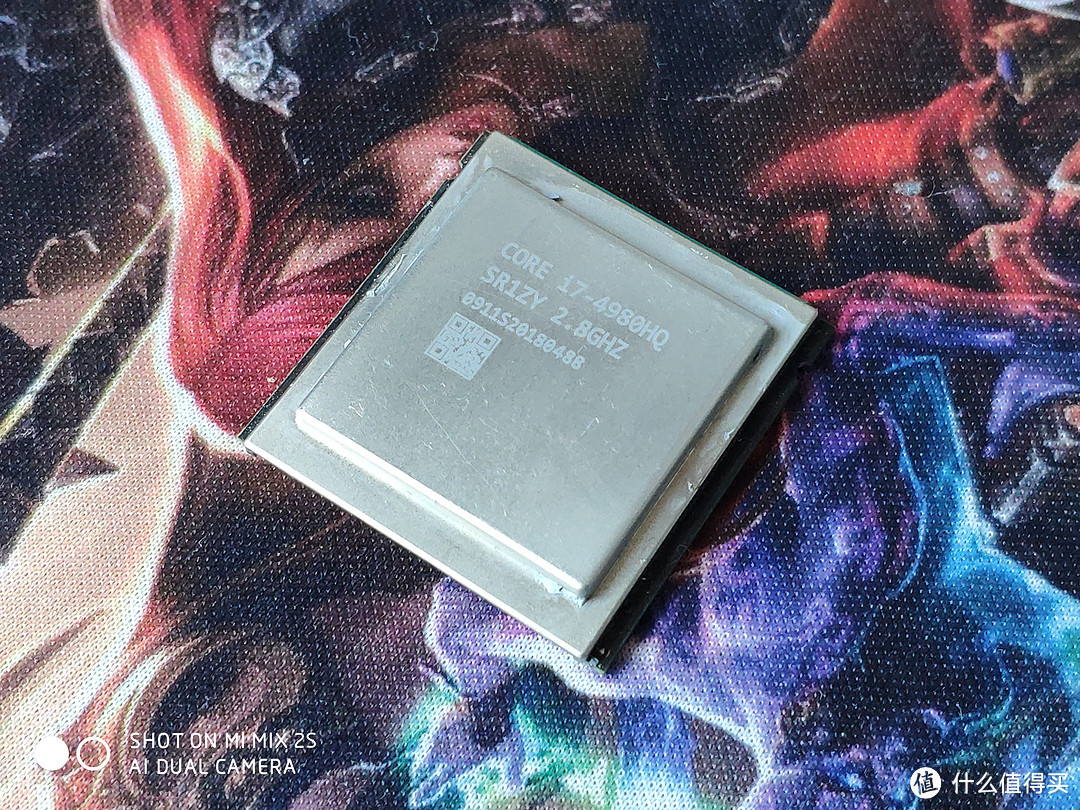 取出这颗CPU，盖子做得有模有样，拆的就是你