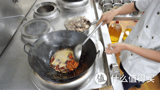 厨师长教你:“麻辣羊蝎子”的家常做法,味道很棒,先收藏起来