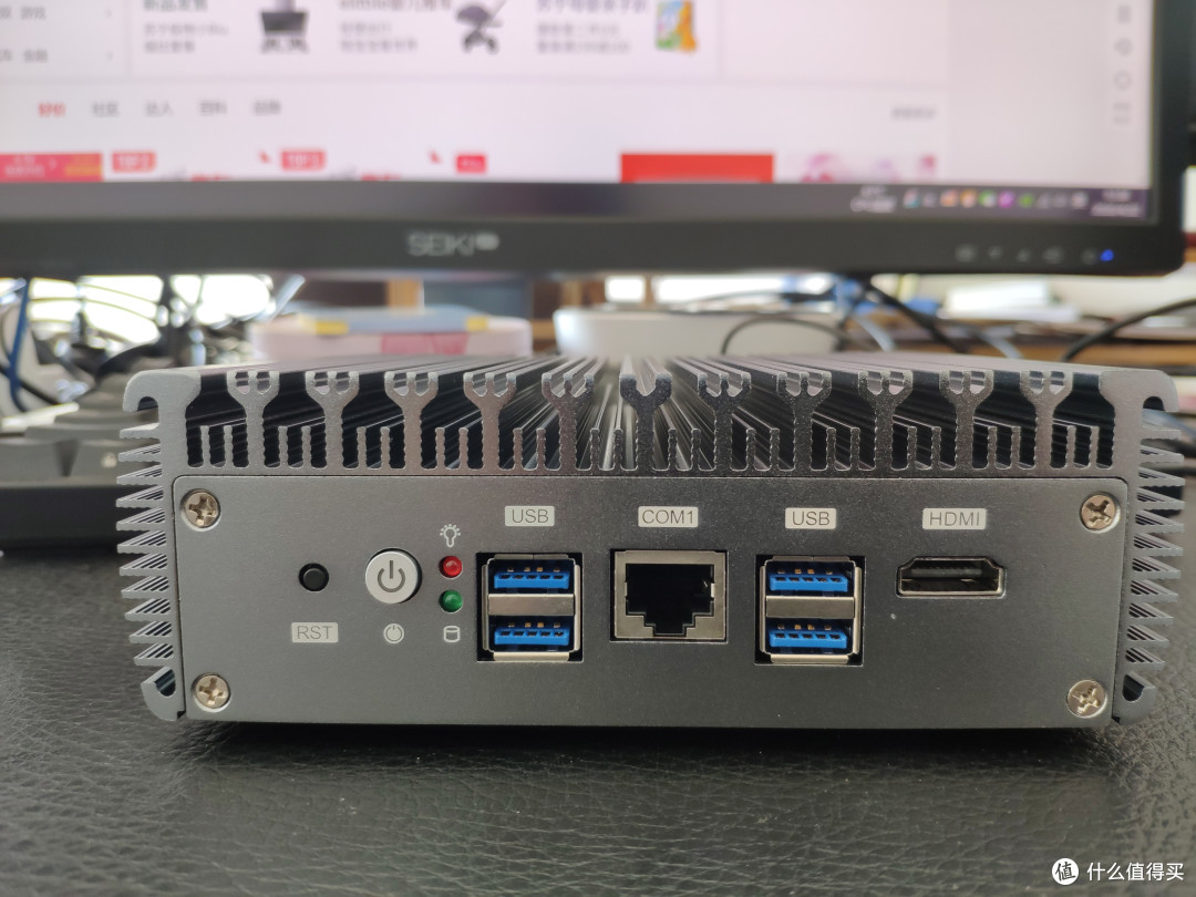 我的第一台软路由:3865U工控机晒单及拆机