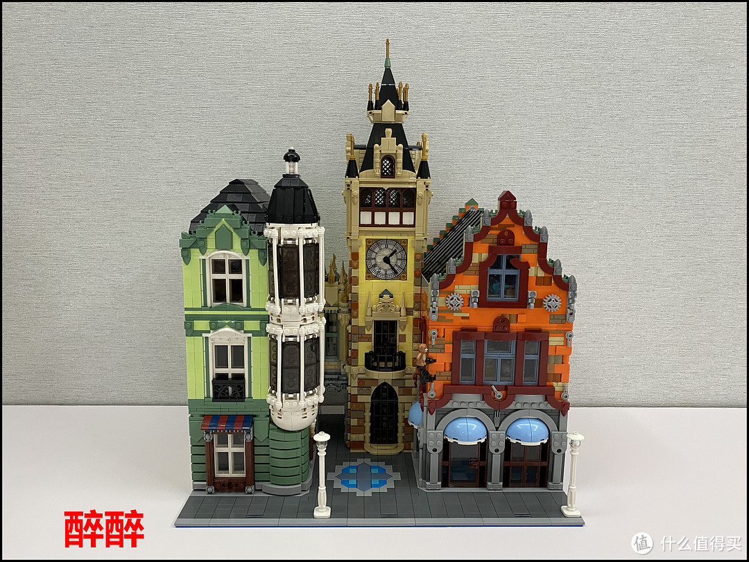 BrickandTiles-ModularClockTowerSquare（钟楼