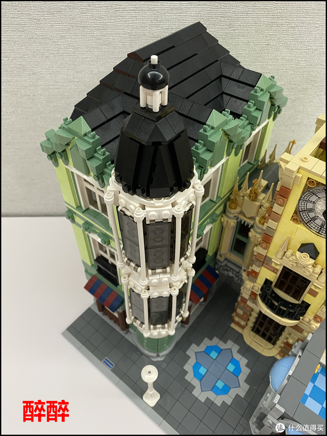 BrickandTiles-ModularClockTowerSquare（钟楼