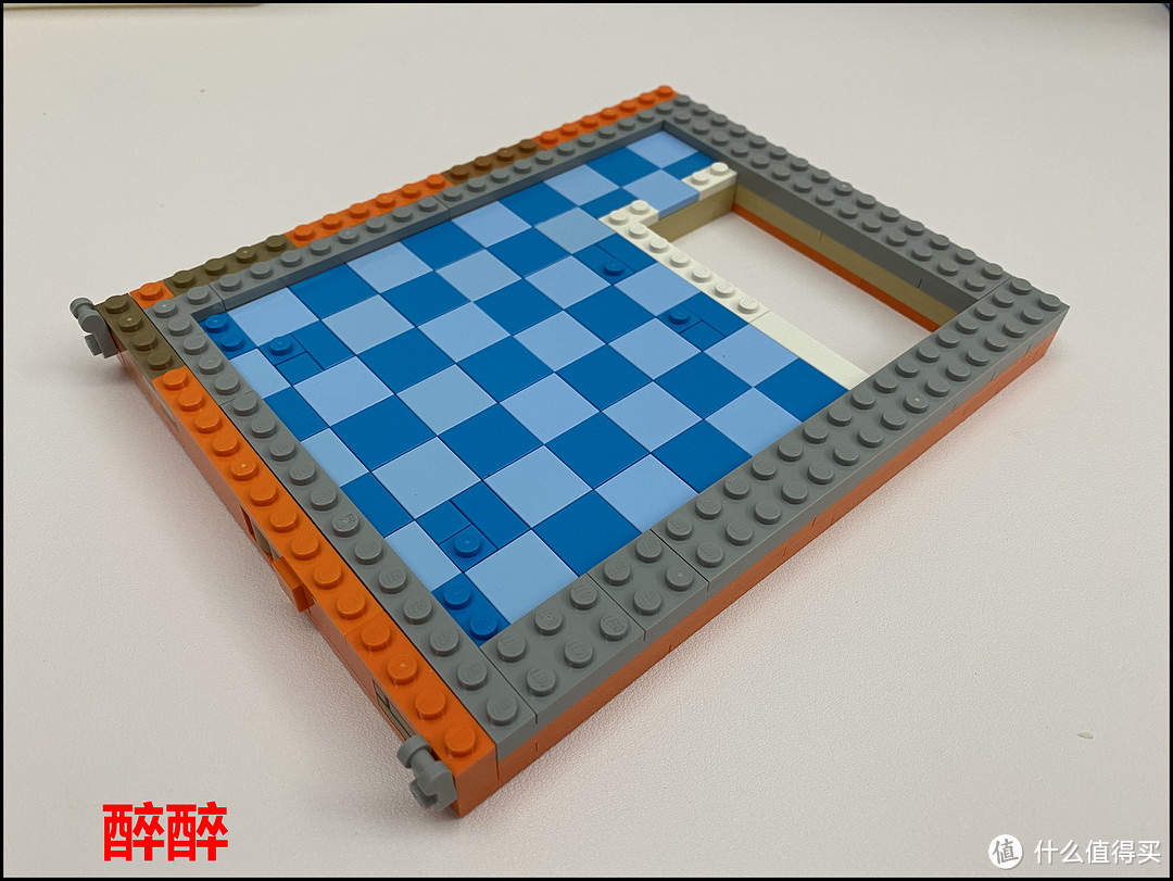 BrickandTiles-ModularClockTowerSquare（钟楼