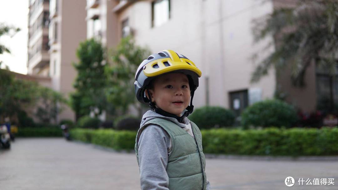 骑上柒小佰场地竞技滑步车，宝宝就是小区里最帅的仔！