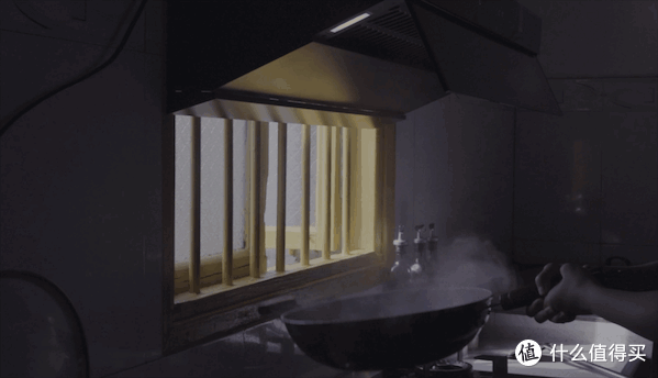  厨房焕新大作战！万万没想到仅用一套智能油烟机slay全场
