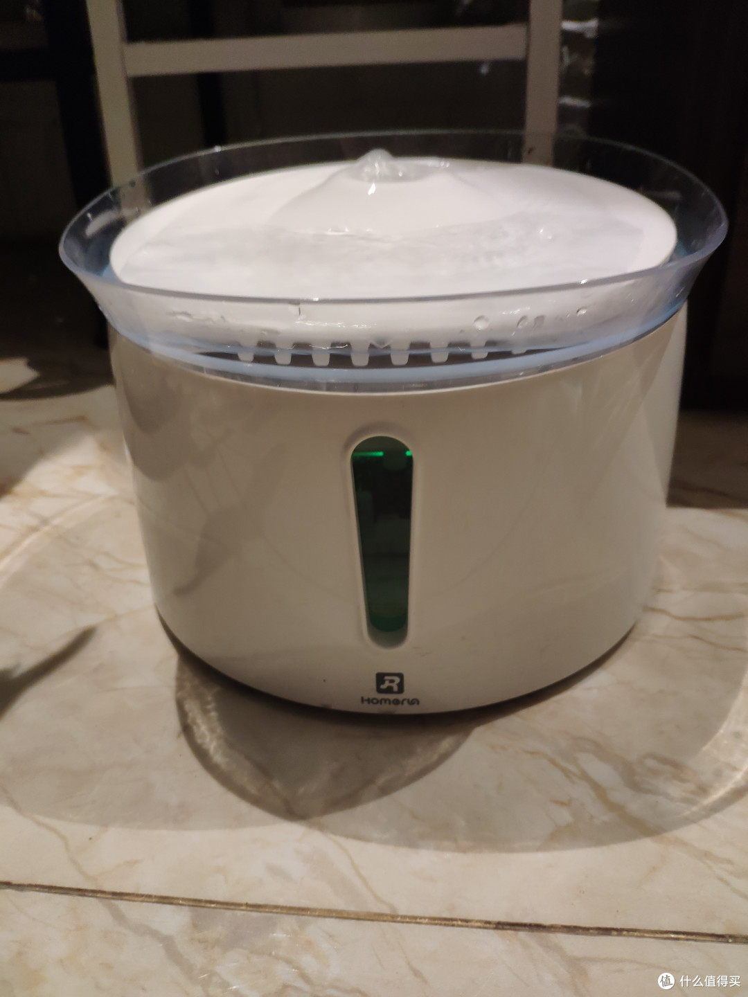 霍曼的提示灯比较贴心，绿灯正常，红灯缺水，更换滤芯应该是橙色闪烁