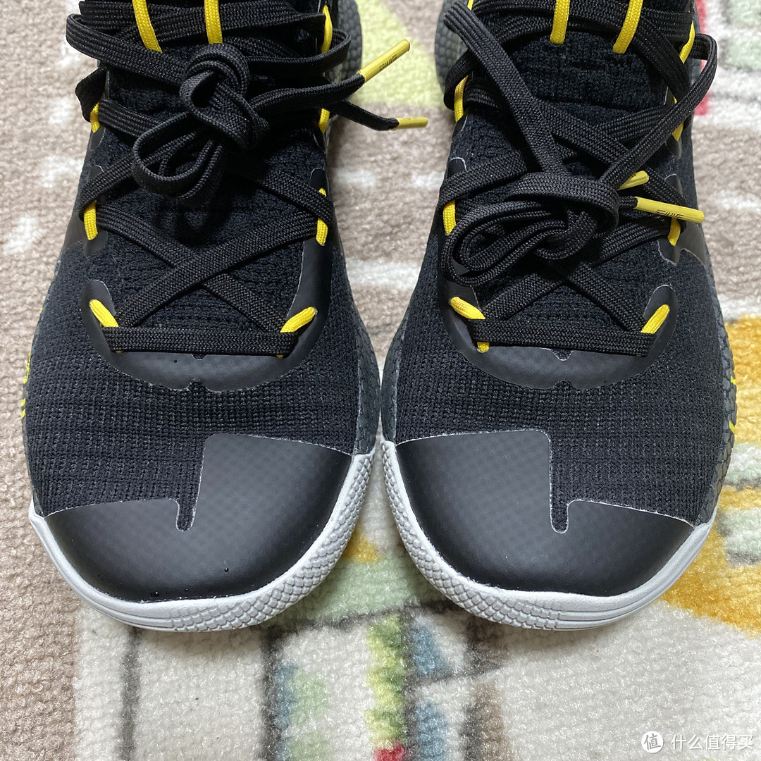 Under Armour Curry 6男童篮球鞋