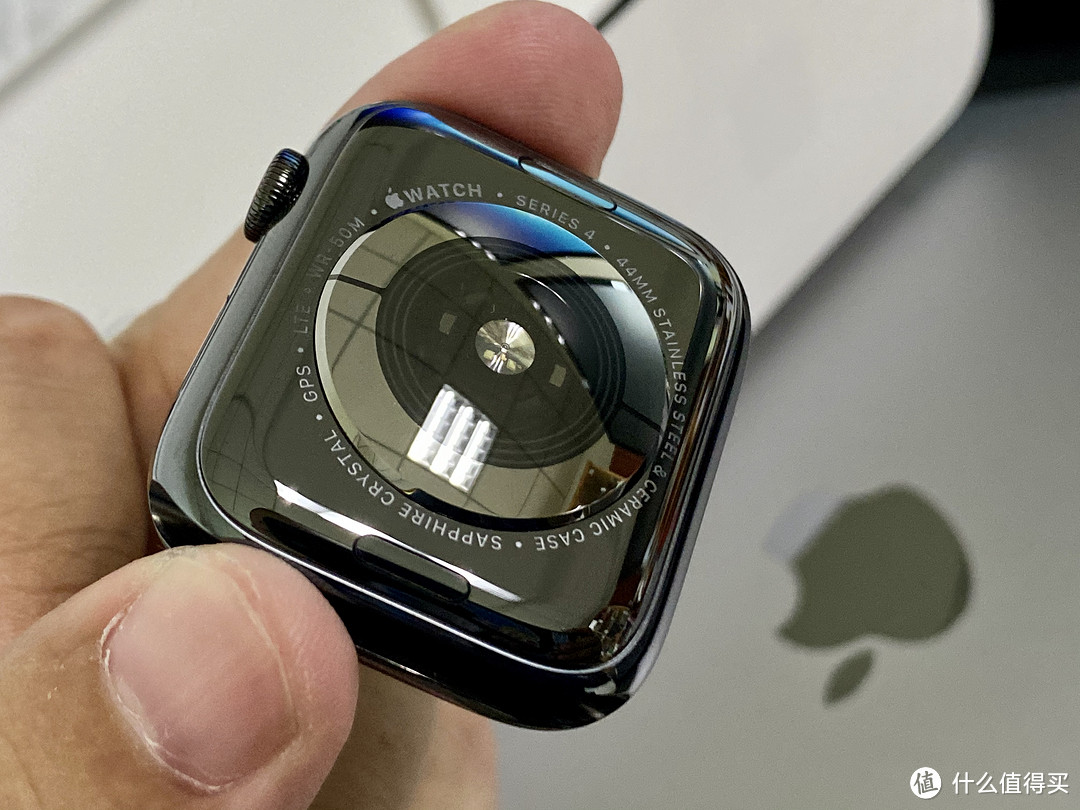 屌丝第一次买不锈钢的apple watch，激动开箱。