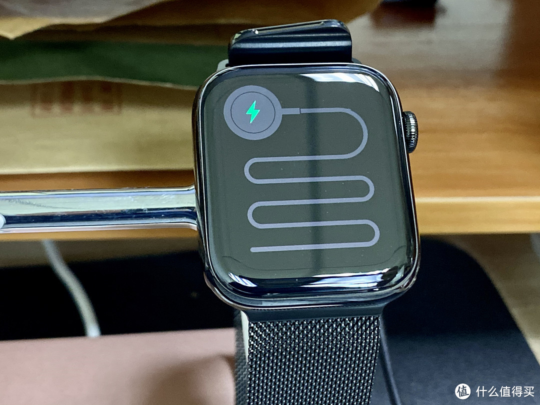 屌丝第一次买不锈钢的apple watch，激动开箱。