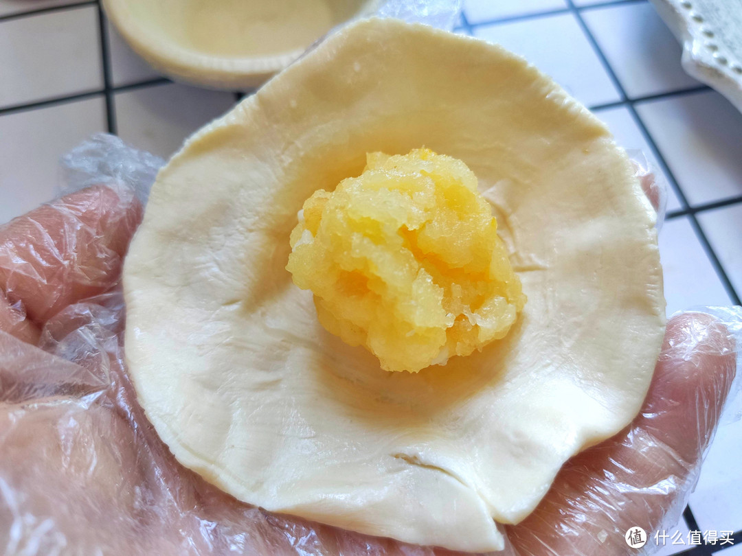 懒人蛋黄酥新做法，不需揉面特简单，外酥里嫩，层次分明真香呀！