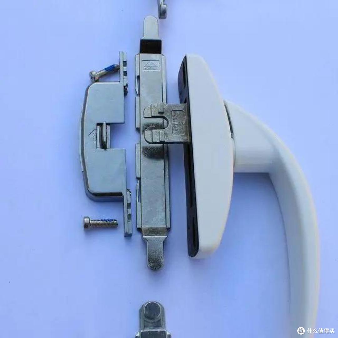 【欢居·旧房翻新】你家窗户为啥密封性差不隔音
