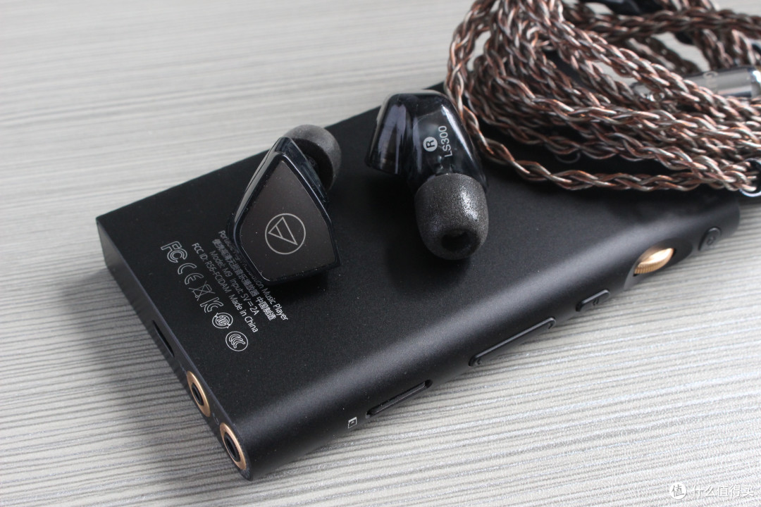 hifi篇一平民级发烧友的心声铁三角ls300ck330is新智hem1舒尔se215