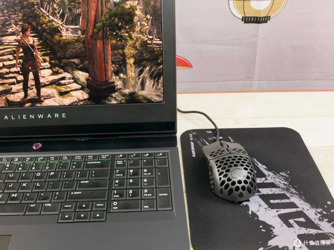 超轻游戏鼠标体验--酷冷至尊 (CoolerMaster )MM710 天狼星洞洞鼠标