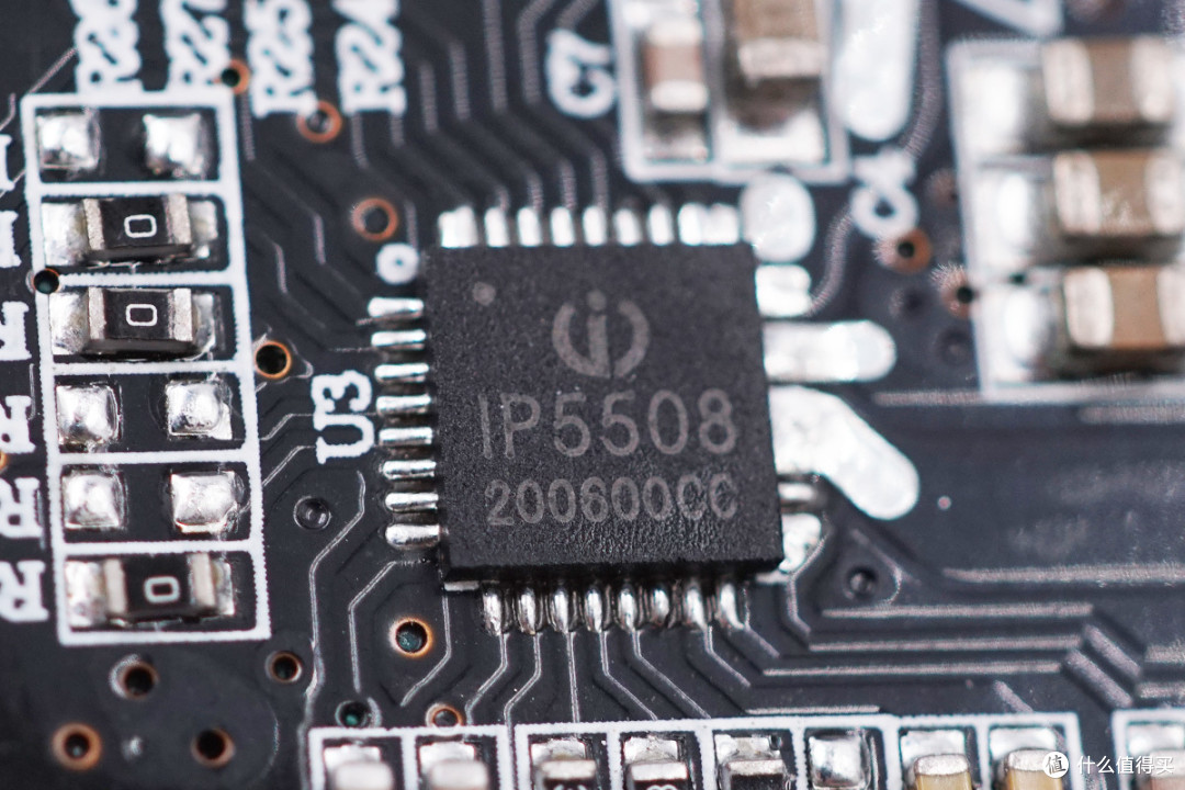 拆解报告：LORO 5000mAh二合一充电器GS-W12A01